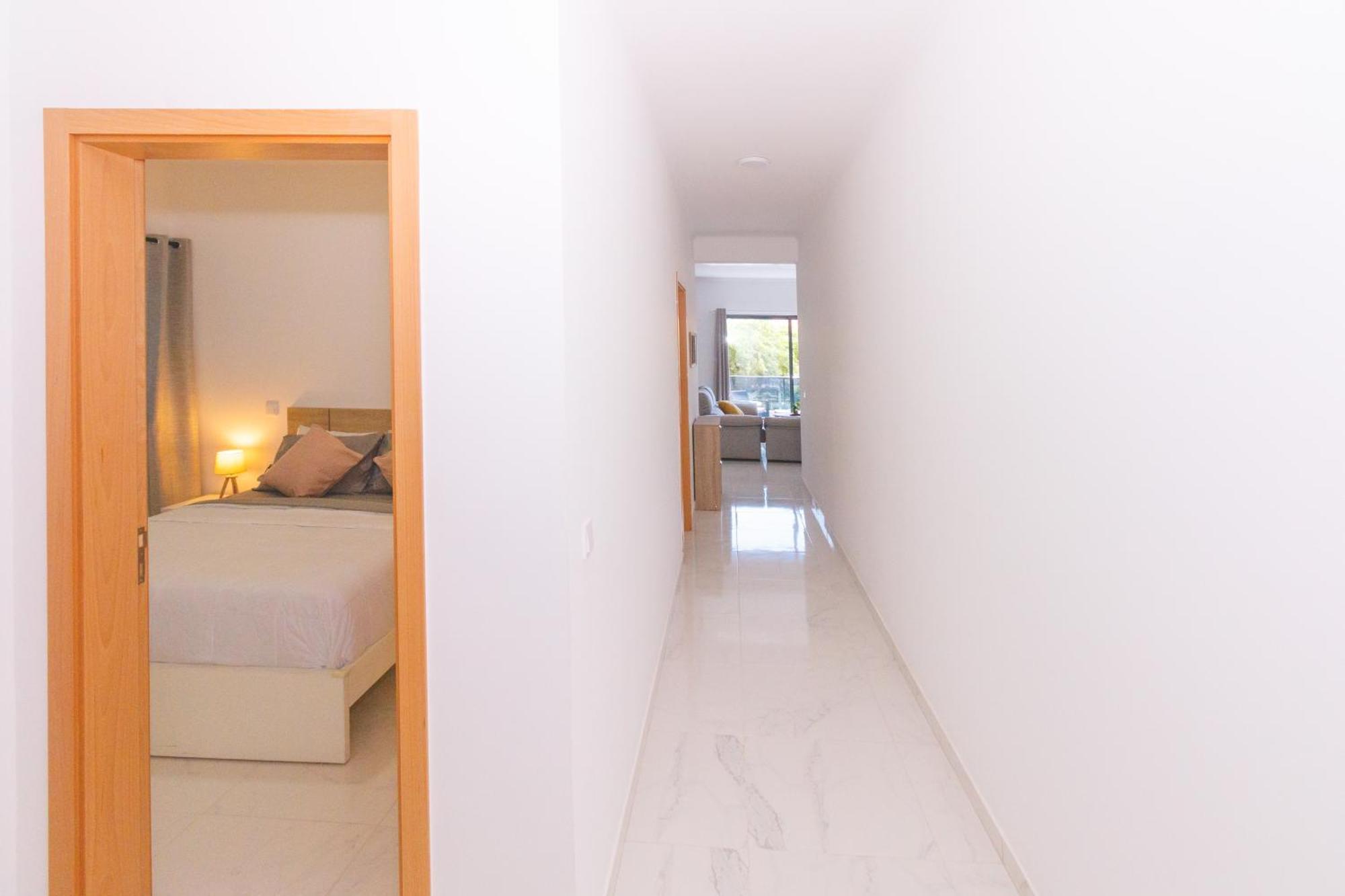 Brand New Spacious T3 Apartment In Santa Maria Esterno foto