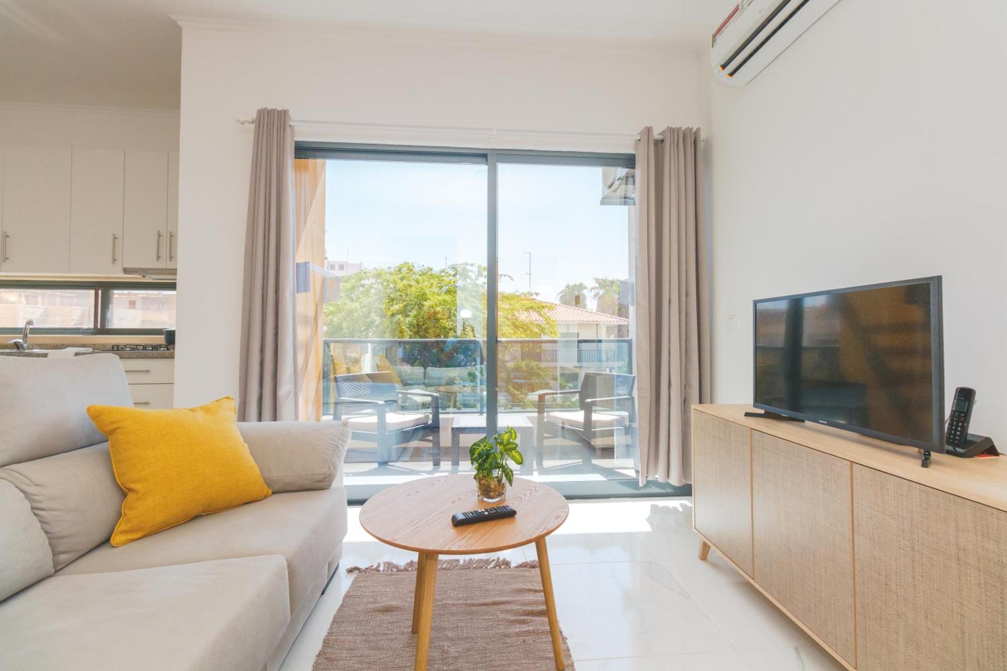 Brand New Spacious T3 Apartment In Santa Maria Esterno foto