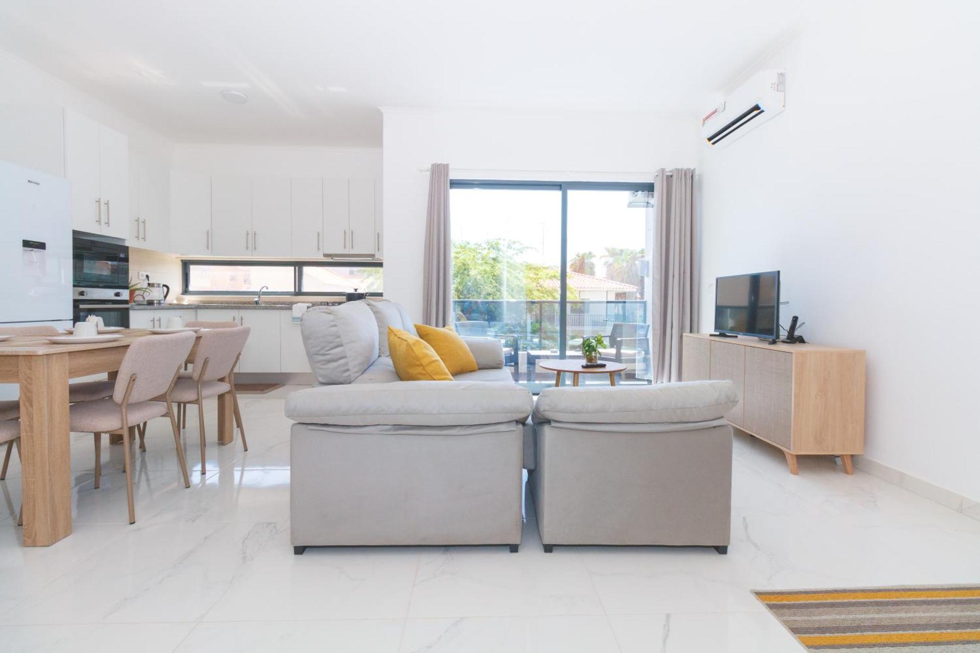Brand New Spacious T3 Apartment In Santa Maria Esterno foto