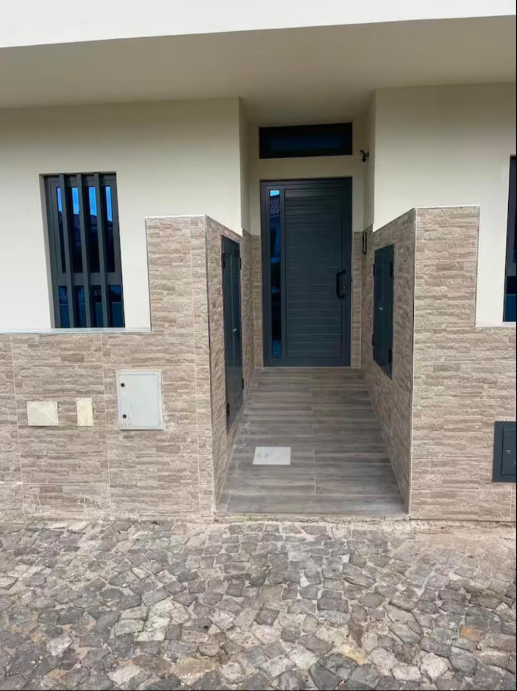 Brand New Spacious T3 Apartment In Santa Maria Esterno foto